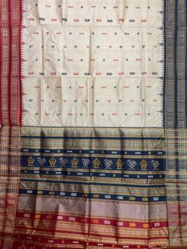 Exclusively woven vintage premium Tussar silk saree with Ganga Jamuna Dobby border and blouse piece