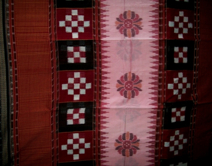 Traditional Animal Motif Ikat Aanchal with Pasapalli and Ikat work Body Saree