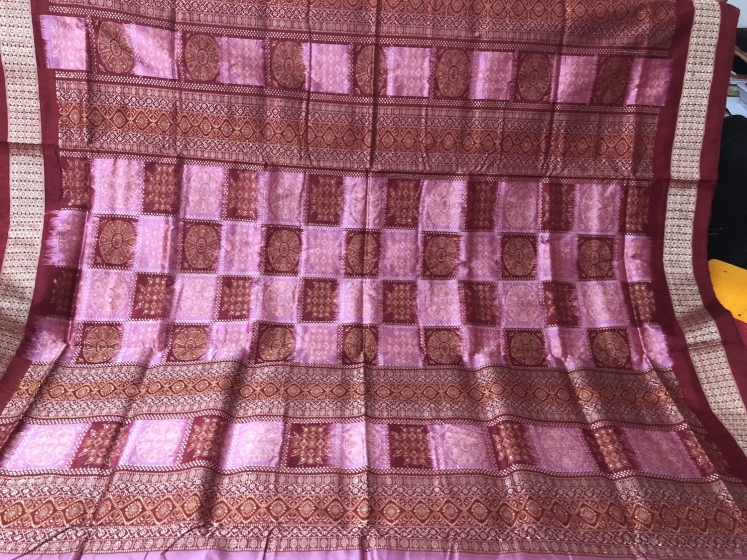 Beautiful Pink and Maroon Bomkai And Ikat Silk Saree with Blouse piece