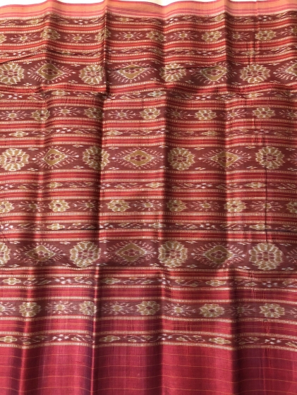 Off White and Red Traditional Khandua Silk Saree without Blouse Piece