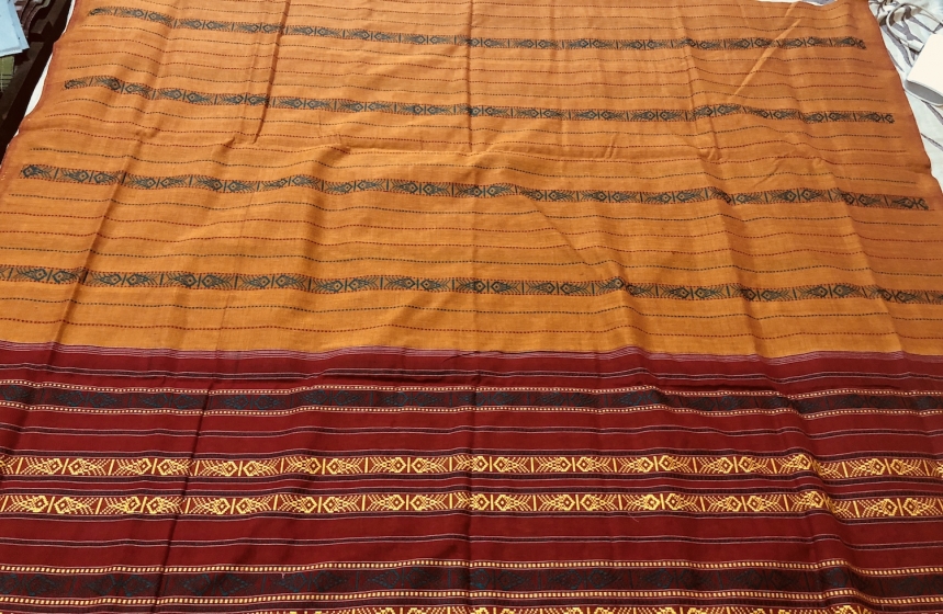 All Over Fish Motifs Handwoven Cotton Saree without Blouse Piece