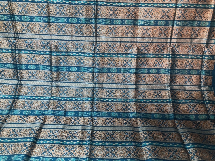 Exclusively Woven Ganga Jamuna Border Bomkai Silk Saree with Blouse Piece