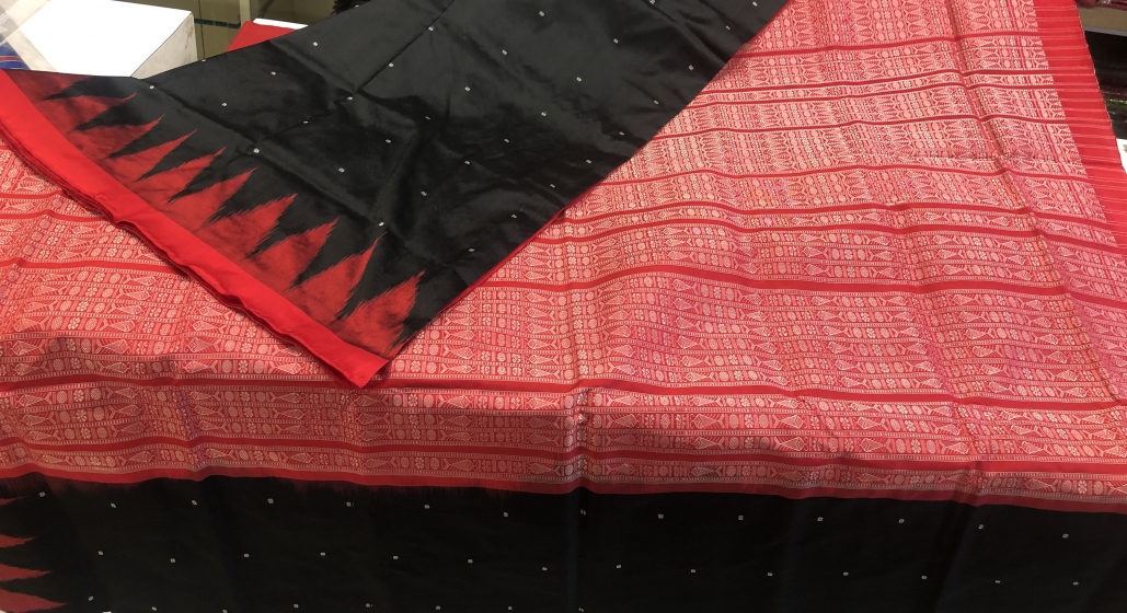 Temple border and fish motifs Aanchal Black and red Bomkai Silk Saree with Blouse Piece