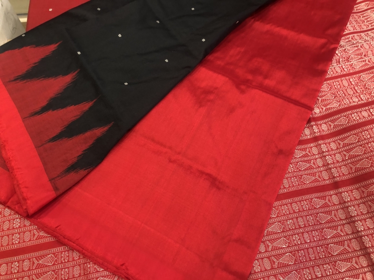 Temple border and fish motifs Aanchal Black and red Bomkai Silk Saree with Blouse Piece