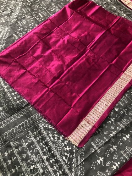 Exquisite conch motifs Jhoti Aanchal with Tribal theme body Ikat Silk Saree with Blouse Piece