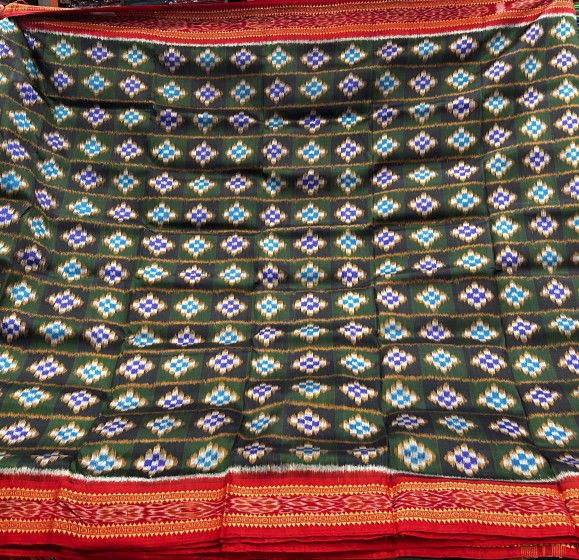 The beauty of Pasapalli Aanchal and body Khandua Silk Saree without Blouse Piece