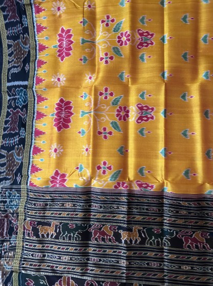 Animal motifs Aanchal border with lotus n butterfly motifs on body Khandua silk saree without  blous