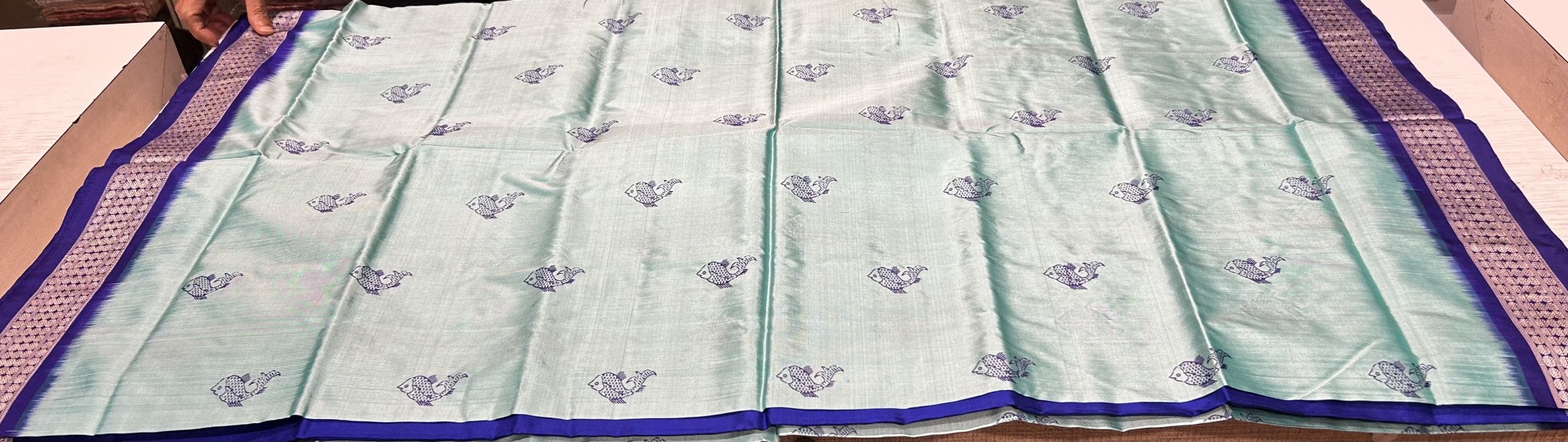 Fish motifs all over body traditional Bomkai silk saree with blouse piece