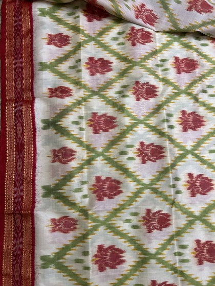 Beautiful Lotus motifs Khadua Silk Ikat saree without blouse piece