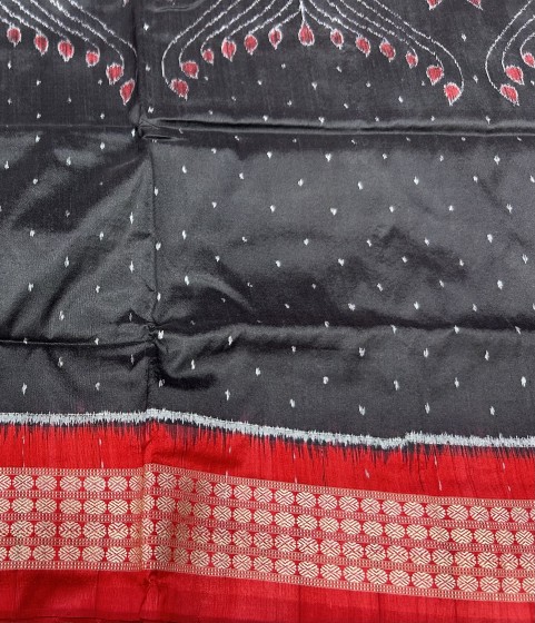 Beautiful fish motifs on body with traditional Aanchal Ikat weave Silk Saree with blouse piece