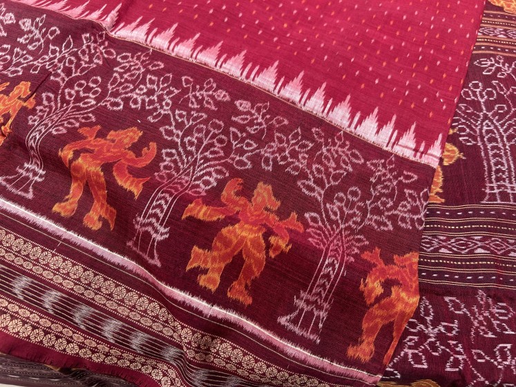 Beautiful n intricately woven tree and dancer motifs border n Aanchal cotton Ikat saree with blouse