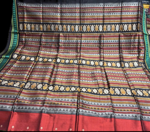 Beautiful maroon Dongria silk saree with blouse piece