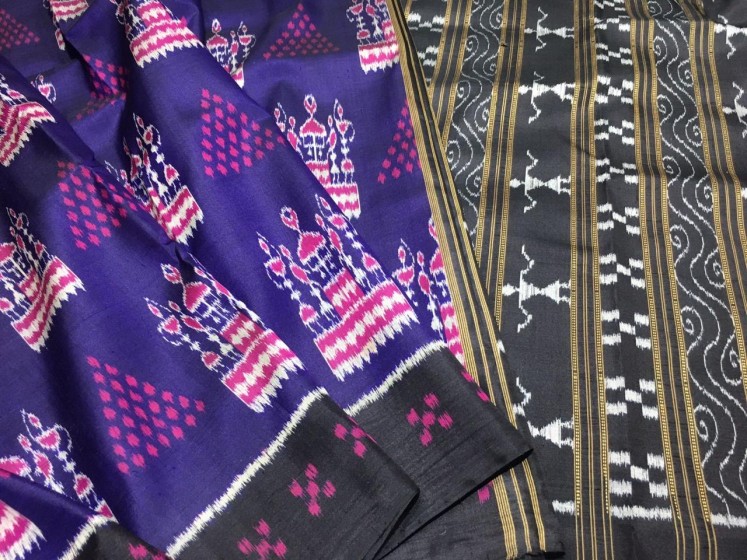 Exclusively woven Tribal motifs Khandua silk Ikat saree with blouse piece