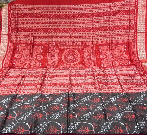 Exclusively woven Jhoti Chitta theme Ikat weave Silk Saree with blouse piece