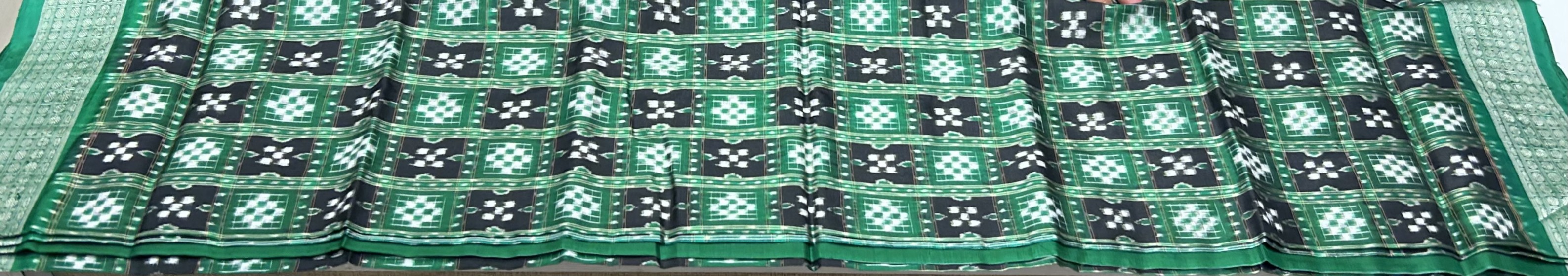 Traditional beautiful black and green combination double Ikat Pasapalli Silk saree with blouse piece