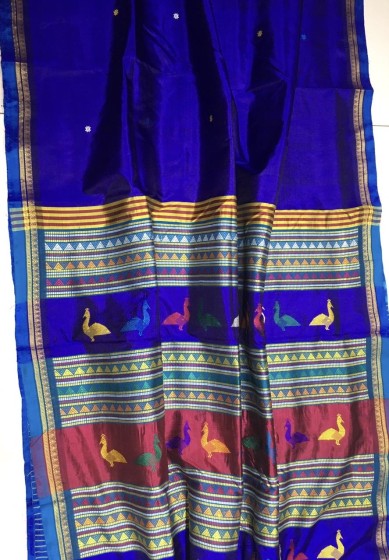 Exclusively woven bird motifs Dongria inspired Khandua silk saree with blouse piece