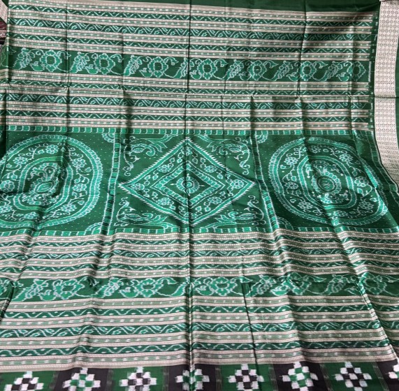 Beautiful double Ikat black and green combination Pasapalli Silk saree with blouse piece