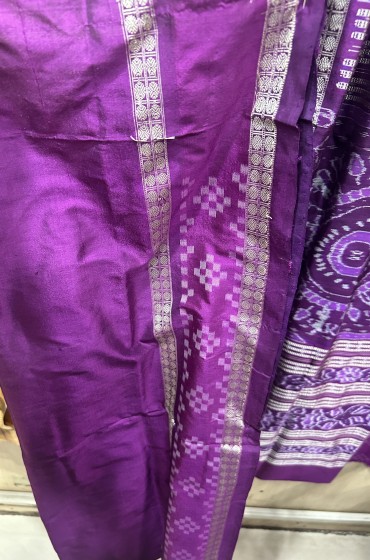 Beautiful Pasapalli border with flower buds Ikat weave body Silk saree with blouse piece